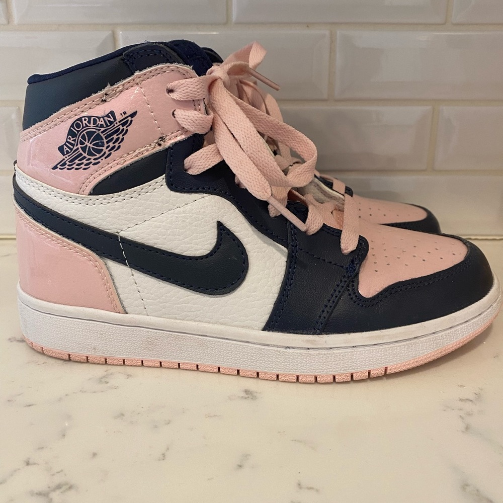 Jordan 1 Retro High OG “Bubble Gum” Size Women’s 5.5